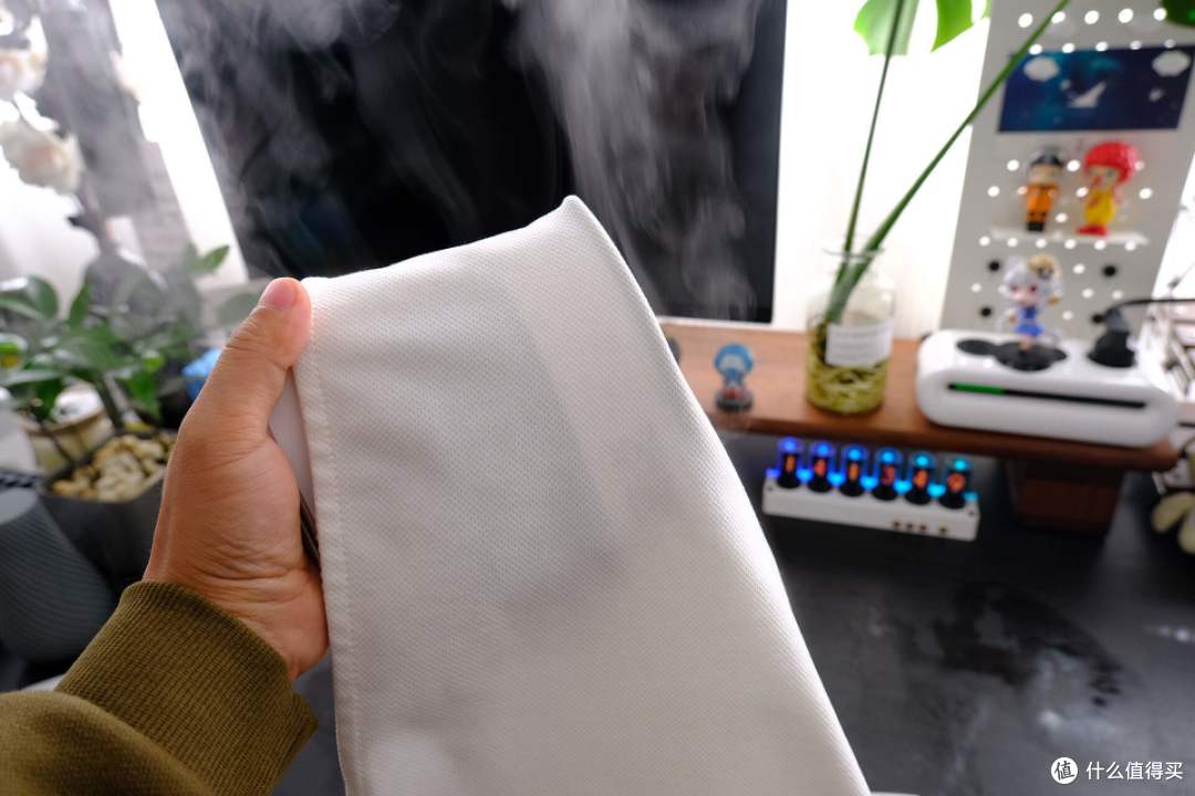 一款改变生活的不伤衣神器,宫菱GTO手持挂烫机让你告别繁琐熨衣!