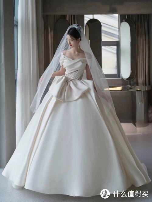 「婚纱」之设计理念，创新元素诠释艺术婚纱