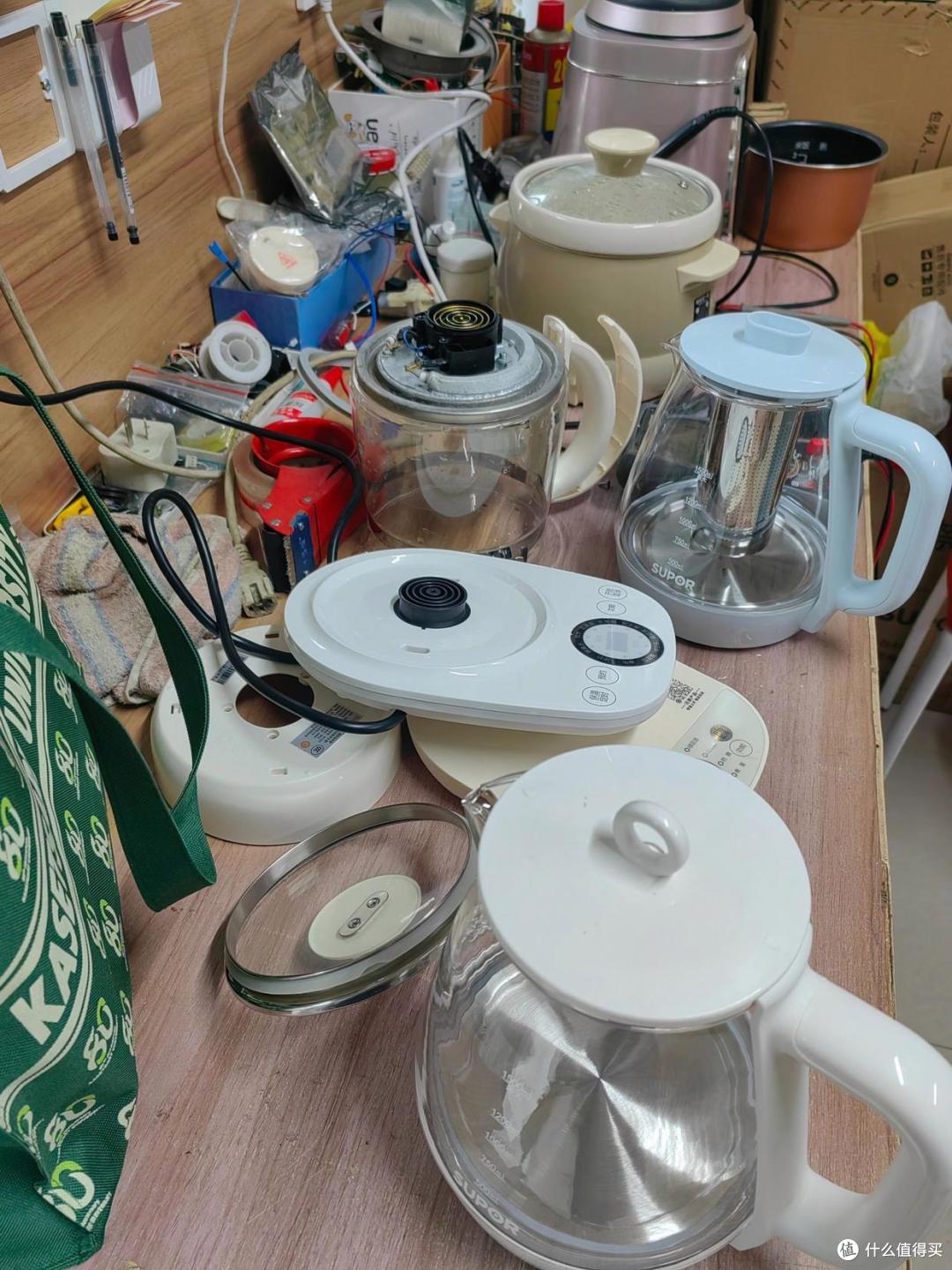 家里再有钱,电视机旁尽量别放这6样东西,好多人不懂,尽早拿走
