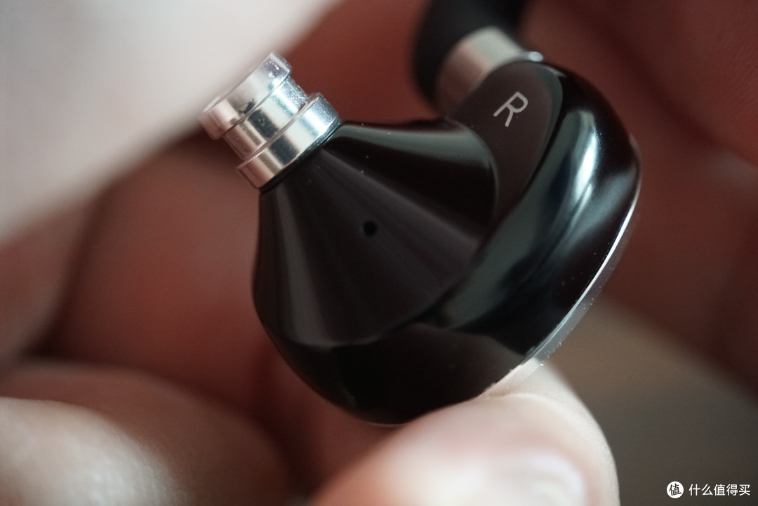 被世界首款"逆哈曼曲线"入耳式平板耳机颠覆,sivga夜莺