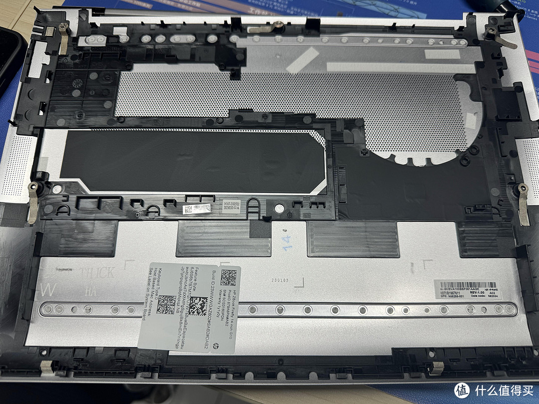 HP移动工作站 ZBook Firefly 14  G10 评测