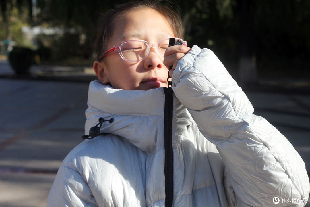 这羽绒服买的值!孩子不冷,妈妈开心,天石鹅铠甲给我安全感!