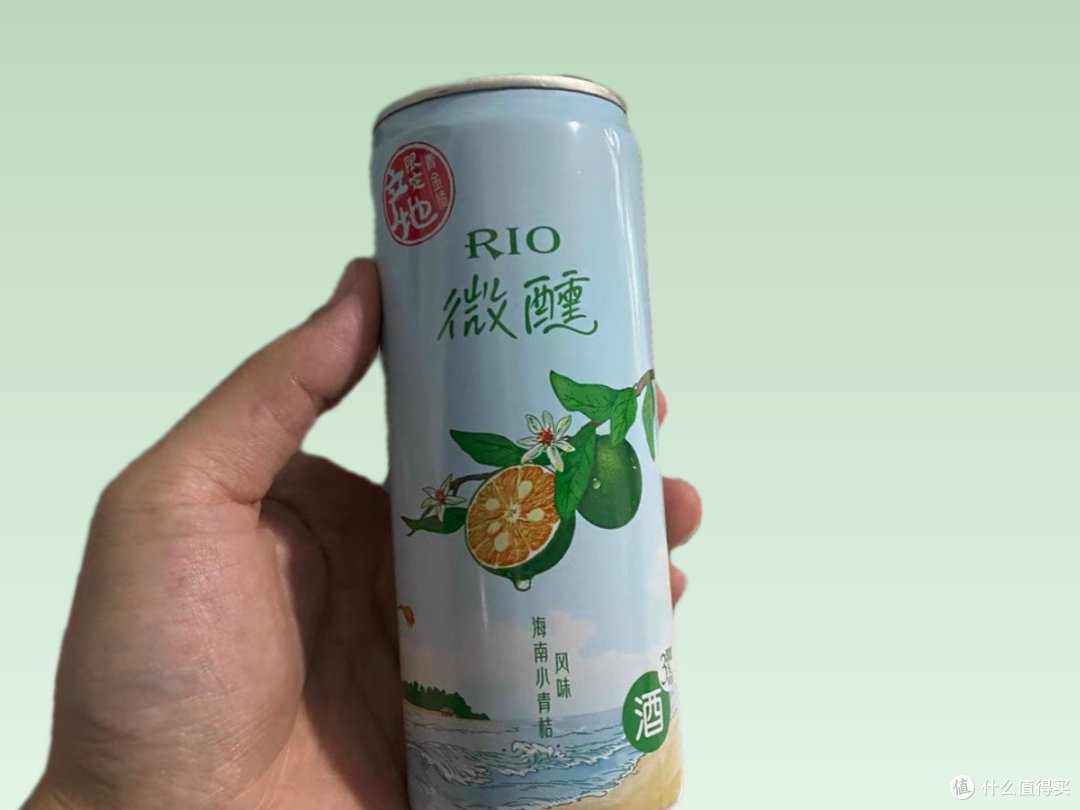 我还是更喜欢喝果味鸡尾酒~