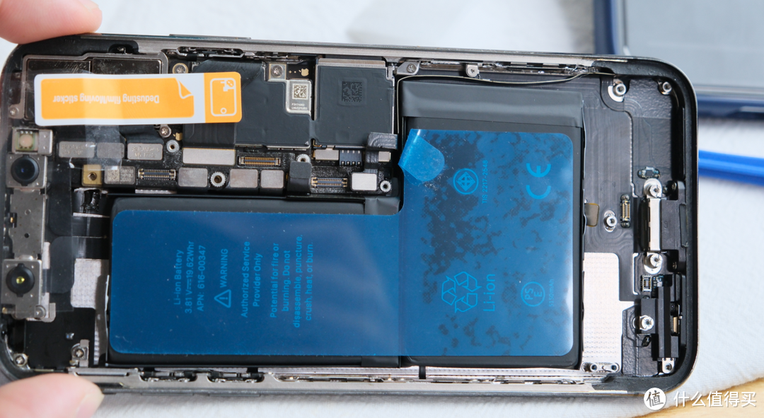 给 6 年前的 iPhone X 换个 5150mah 大电池继续用！