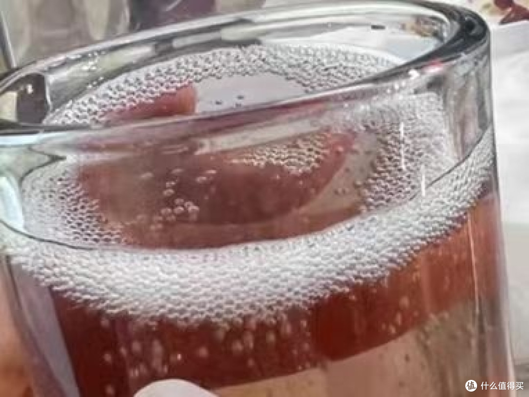 MARTINI马天尼阿斯蒂清爽型粉红绝干甜气泡葡萄酒:圣诞季的必备之选