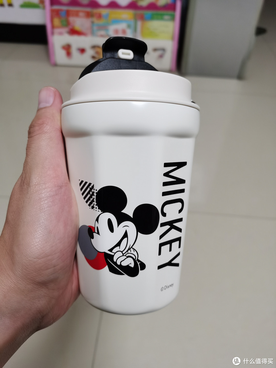 冬天来了,这款格沵迪士尼联名保温杯让你随时随地喝热水~