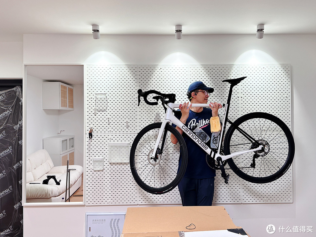 完成大男孩的心愿，在家打造一面专属的自行车墙