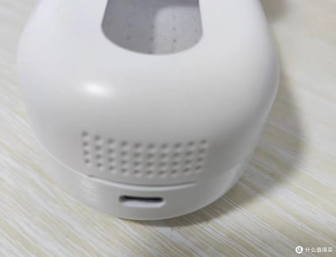 小米毛球修剪器,非常实用的一款居家产品,性价比很高。