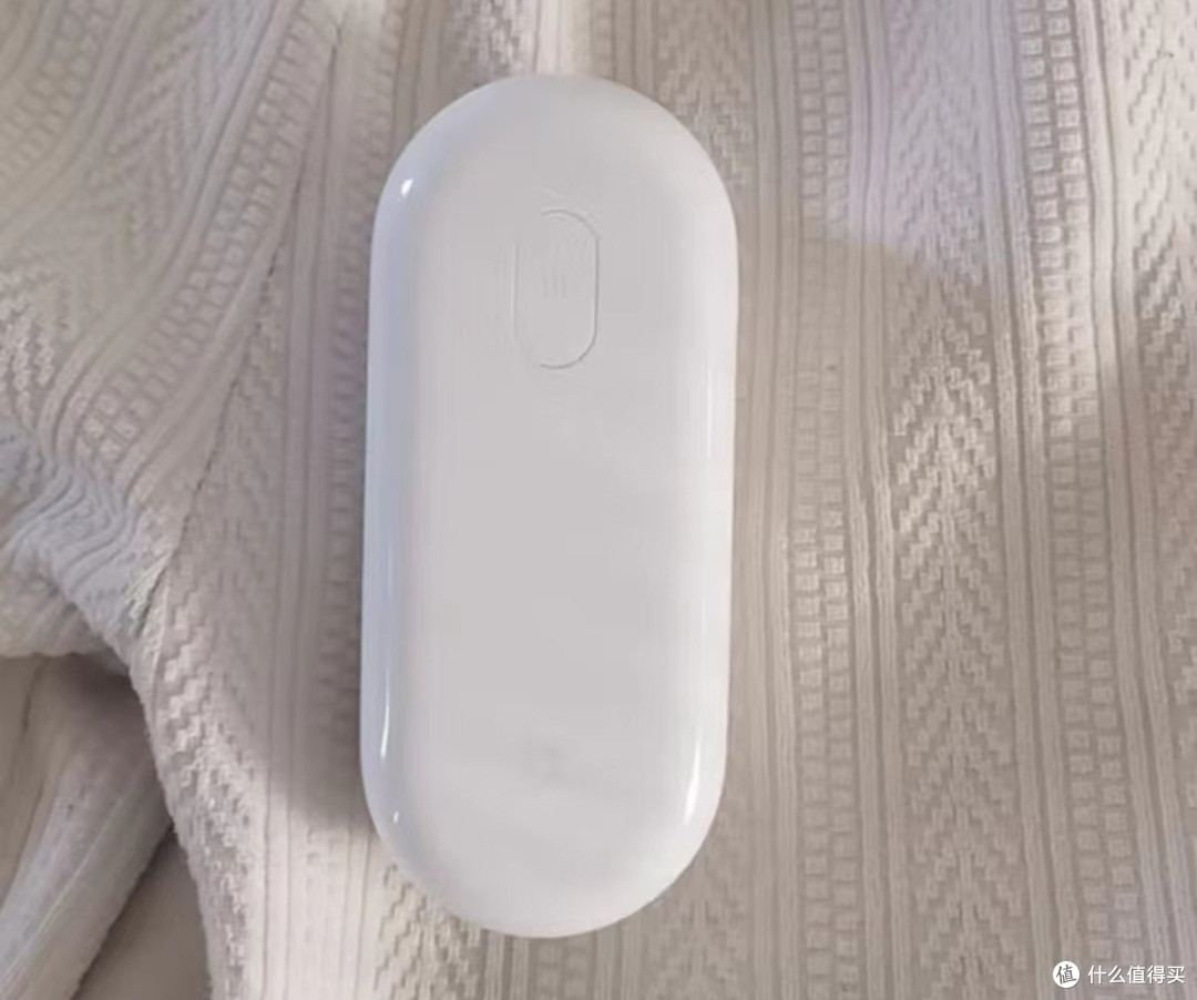 小米毛球修剪器,非常实用的一款居家产品,性价比很高。