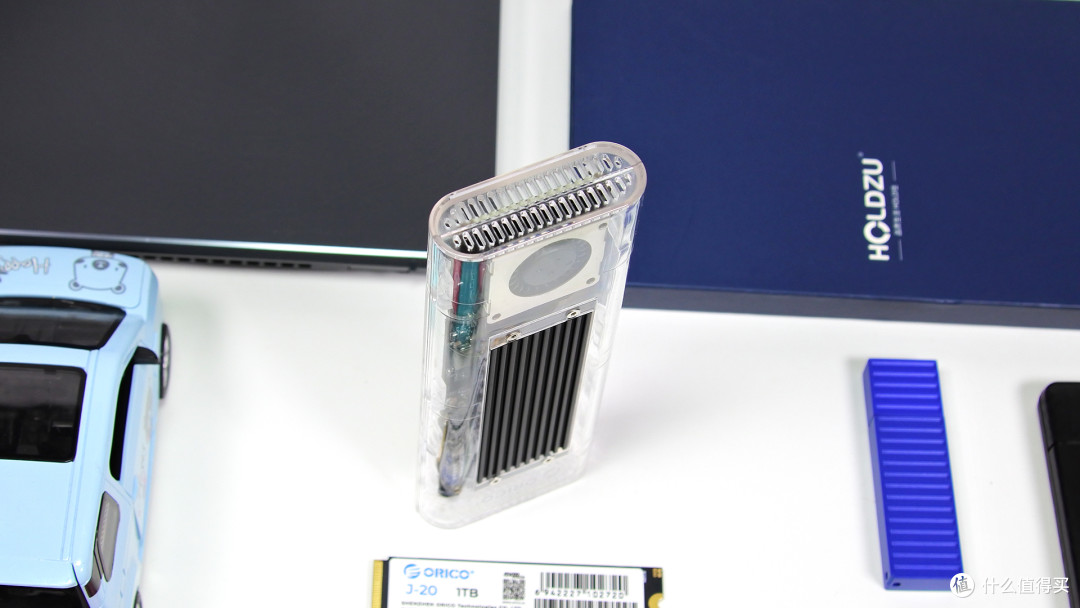 奥睿科J-20存储套装：高达40Gbps数据传输，打造高效移动存储新体验