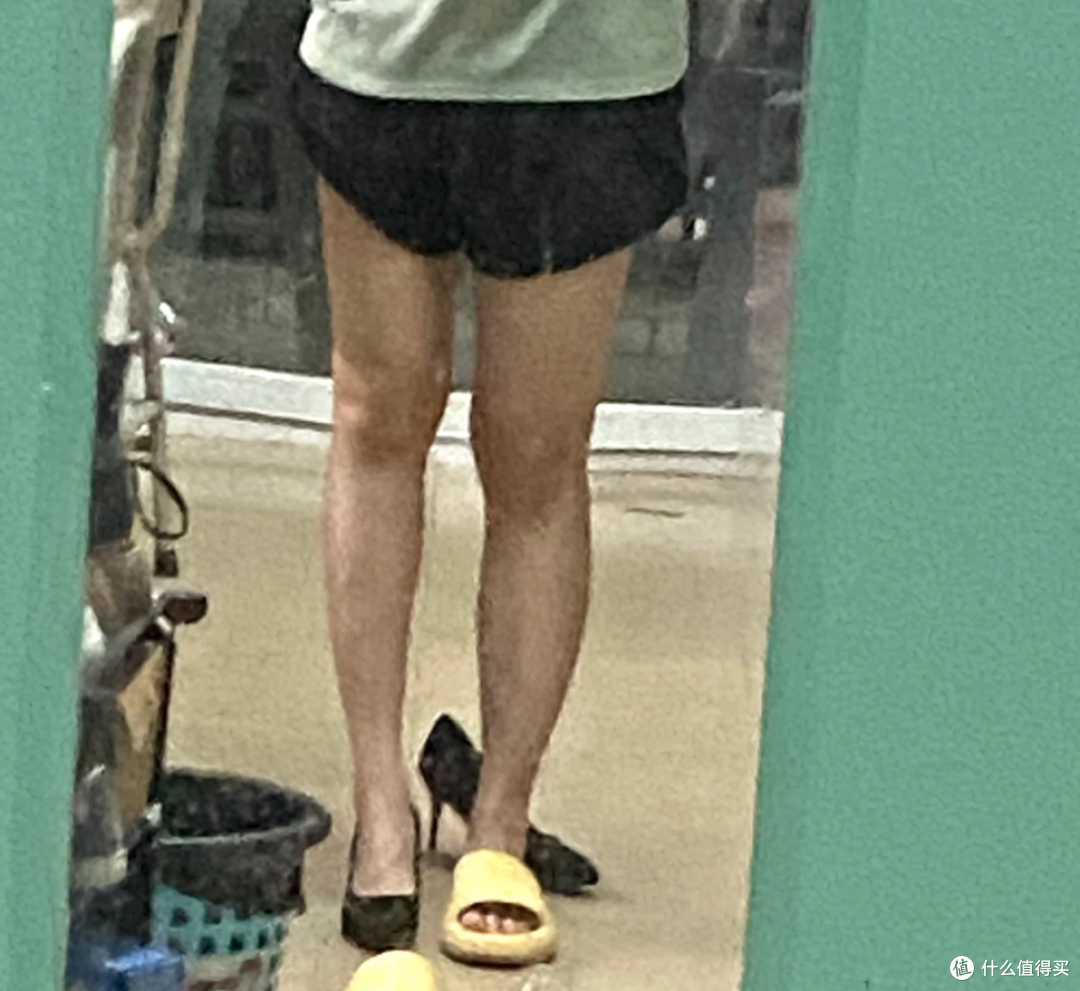 男女身高相同谁的腿更长