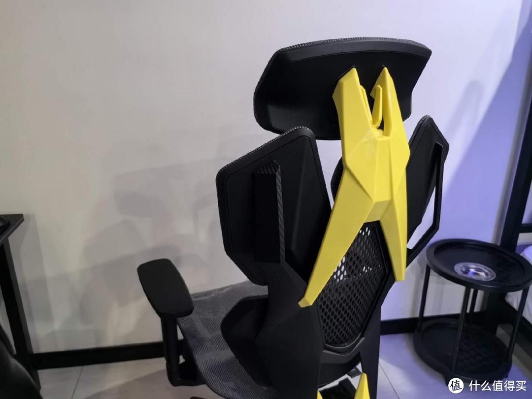 人体工学电竞椅，电竞房再添好物——变体精灵灵透系列M-501