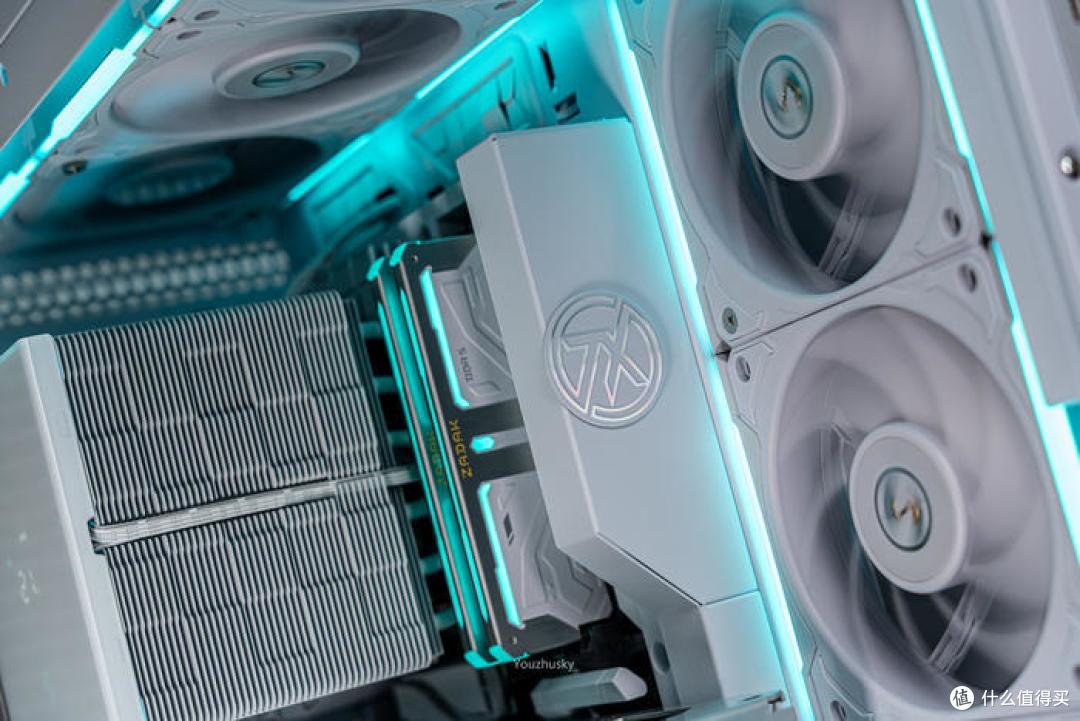 华硕背置BTF2.0——天选B760-BTF+天选4070-BTF+弹药库GT502BTF背置版装机分享