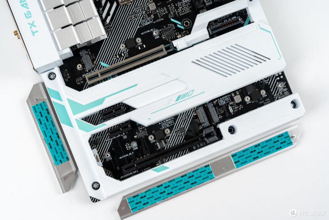 华硕背置BTF2.0——天选B760-BTF+天选4070-BTF+弹药库GT502BTF背置版装机分享