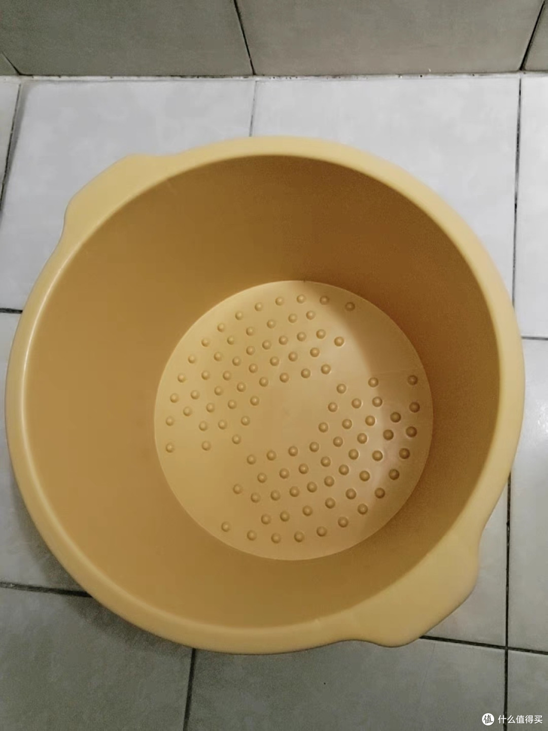 家用泡脚桶:加高过小腿塑料洗脚盆的按摩厚足浴神器