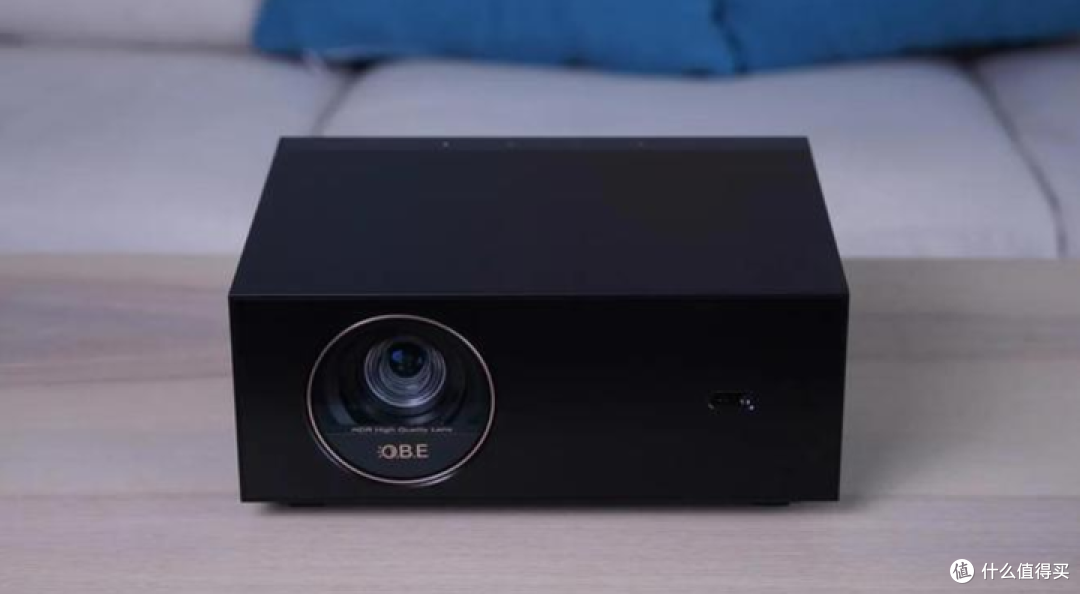 家用投影仪推荐|极米/当贝/大眼橙/坚果哪个品牌好?投影仪不会选?看完这篇就懂了!