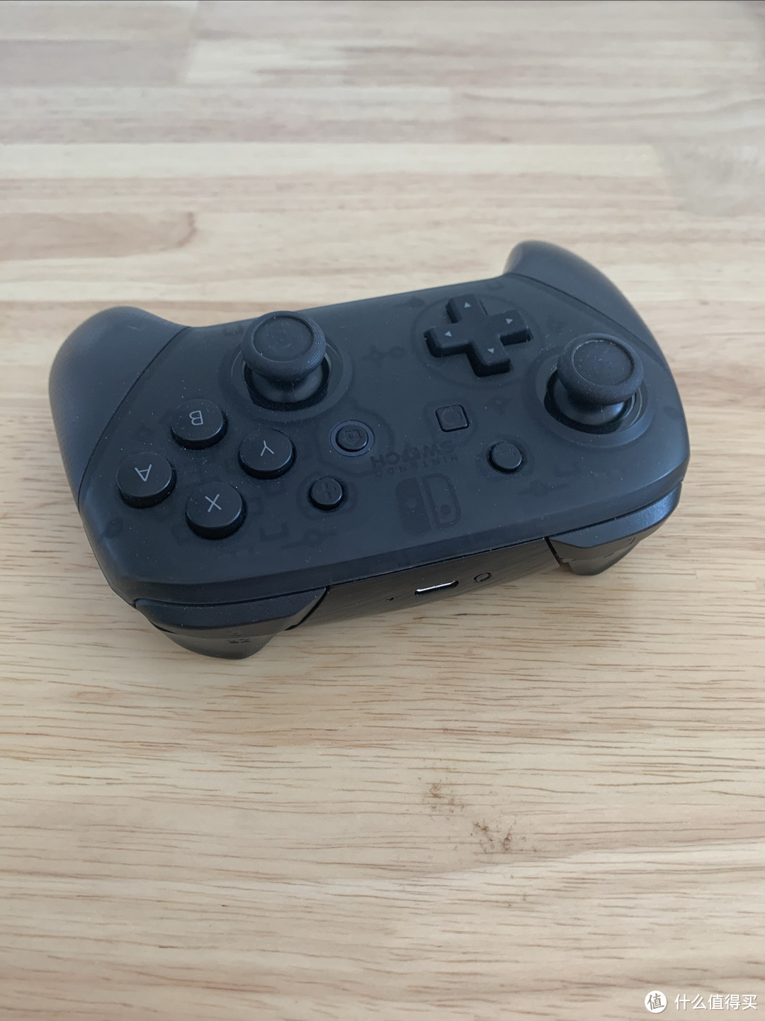 双十一买了一台switch Pro专业手柄，玩游戏就是爽快。