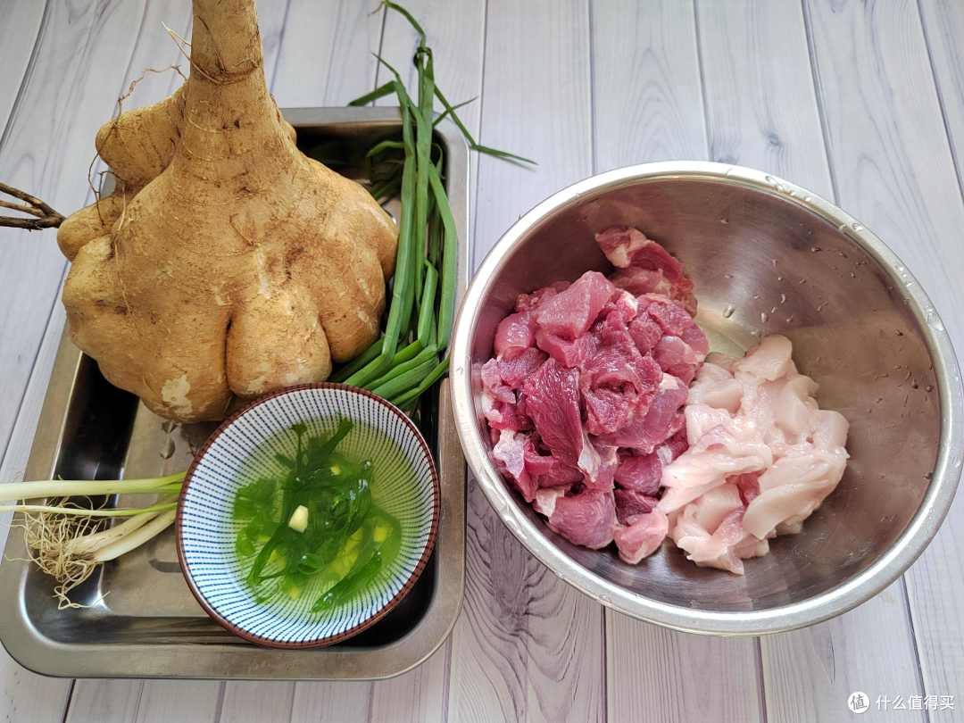 生吃降火,熟吃降压!正大量上市,才1元一斤,包饺子吃鲜美脆嫩