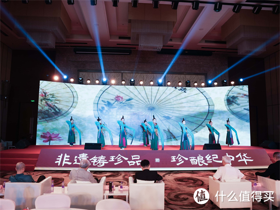 2023中国(三亚）非物质文化遗产传承与发展高峰论坛成功举办