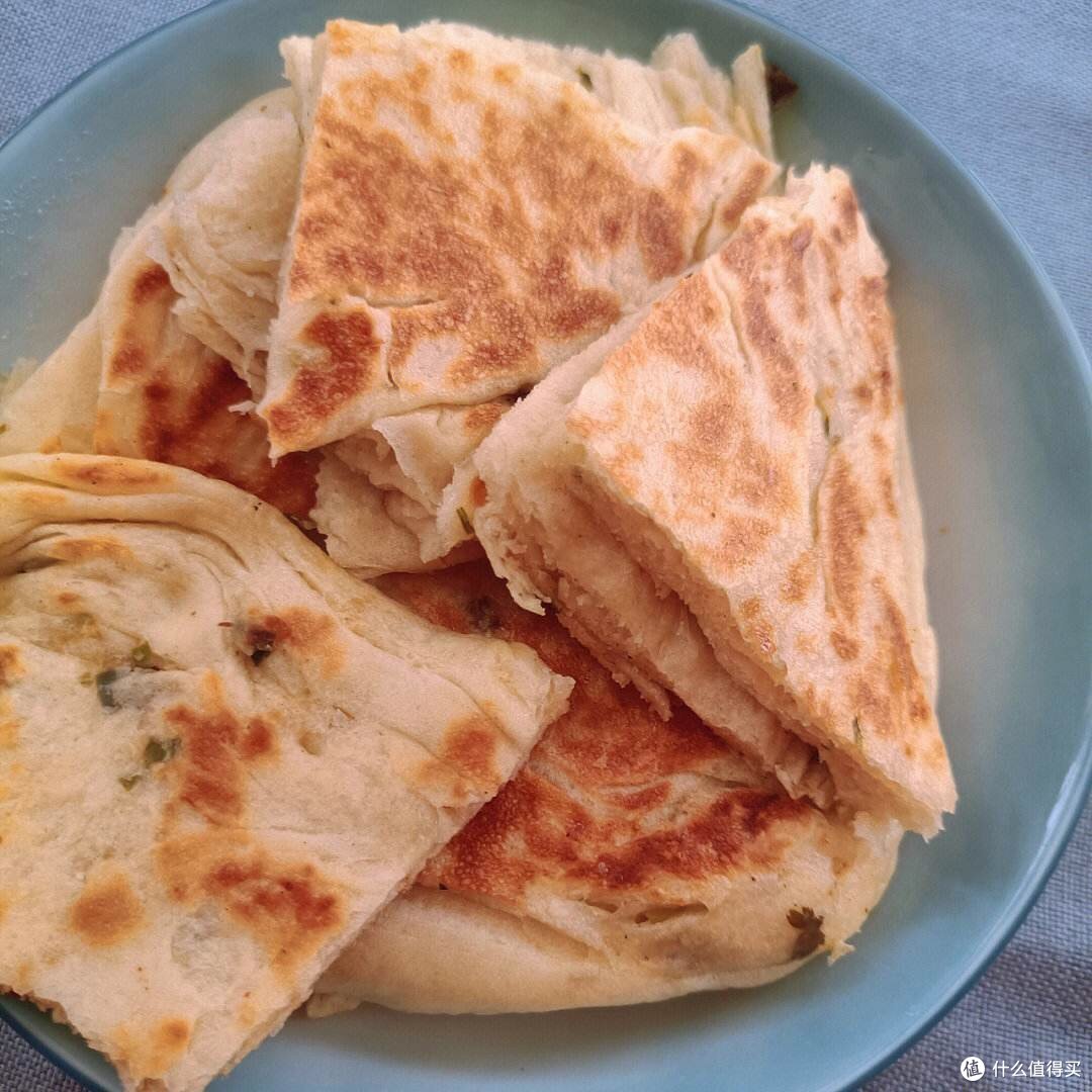 千层饼，舌尖上的美味，一口咬下便是幸福的味道！