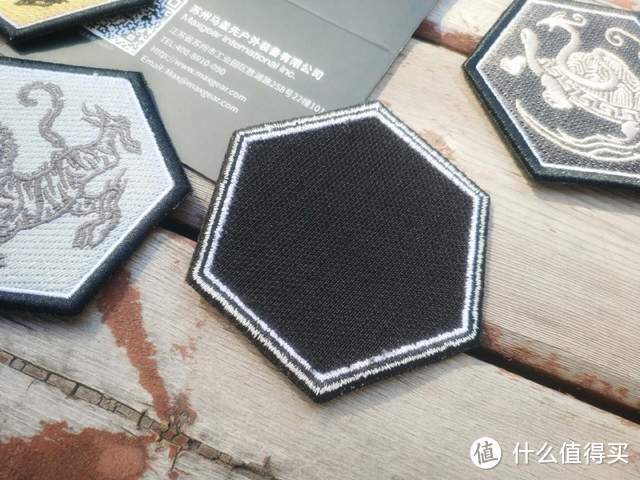 时尚“君”品：MAXGEAR天狐多功能模组斜挎包&四象贴章