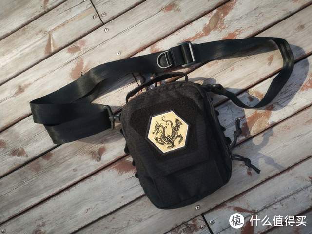 时尚“君”品：MAXGEAR天狐多功能模组斜挎包&四象贴章