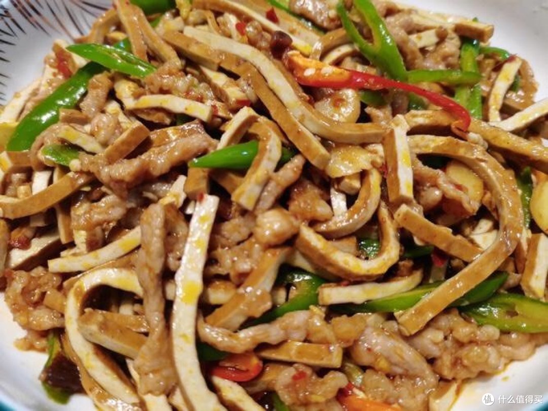 「豆干炒肉丝」:家常菜必备，营养丰富，简单易做！