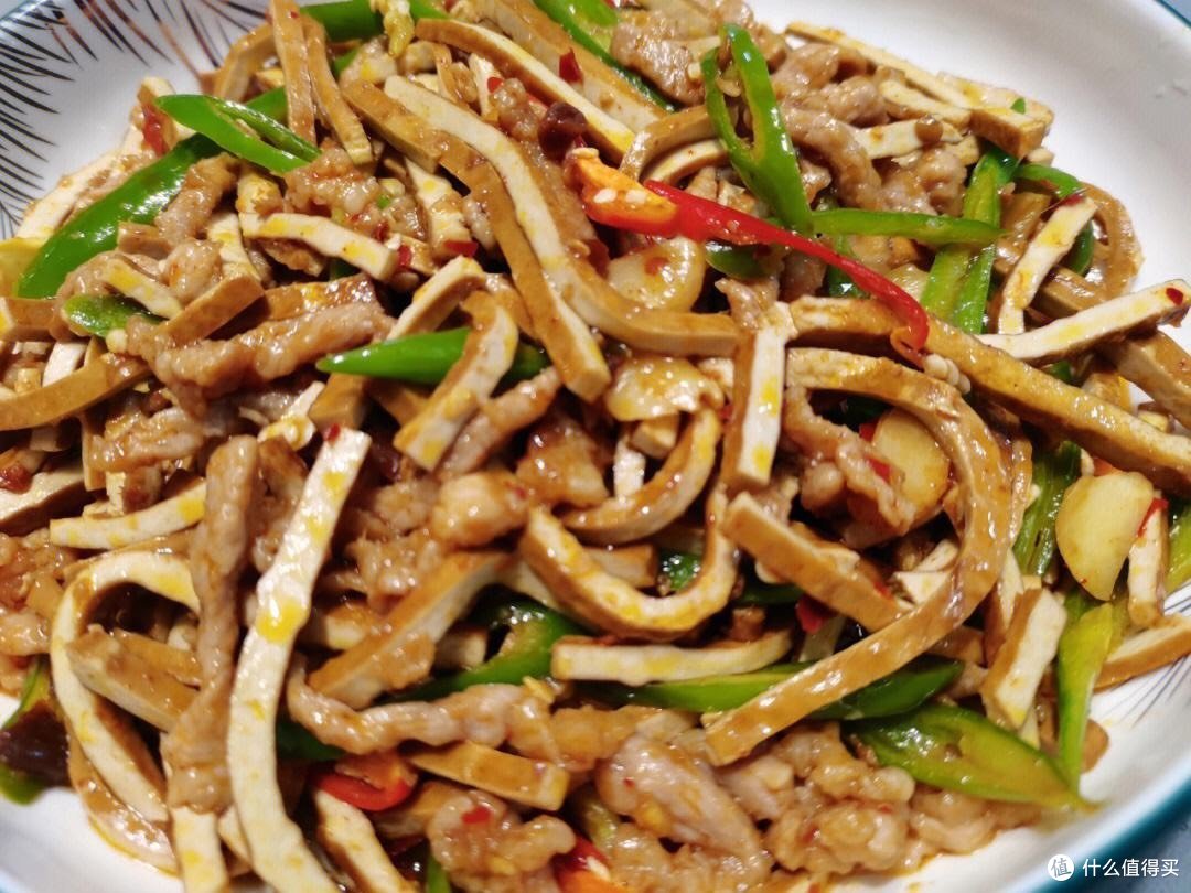 「豆干炒肉丝」:家常菜必备，营养丰富，简单易做！