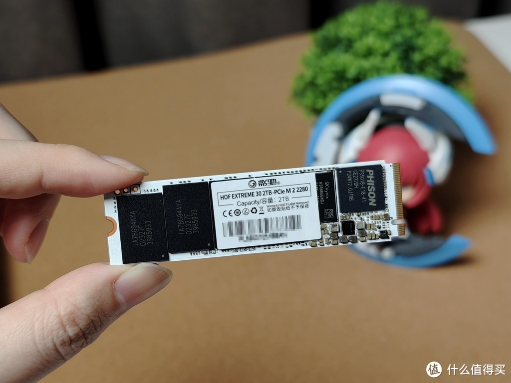 性能、颜值、稳定性全都要！影驰 HOF EXTREME30 2TB SSD固态硬盘开箱实测