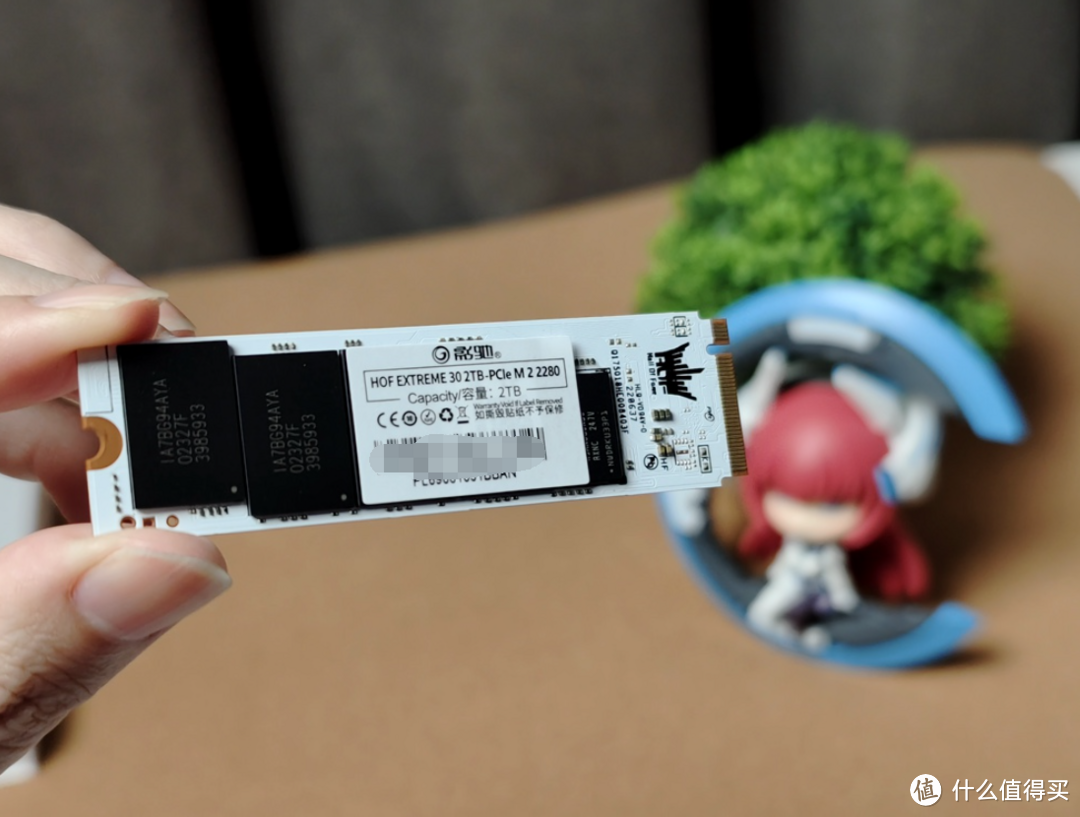 性能、颜值、稳定性全都要！影驰 HOF EXTREME30 2TB SSD固态硬盘开箱实测