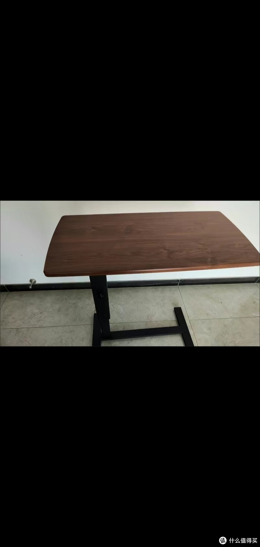 床边小桌子：多功能床边桌，升降调节，稳固承重，加粗钢架加大桌面，让生活变得简单美好