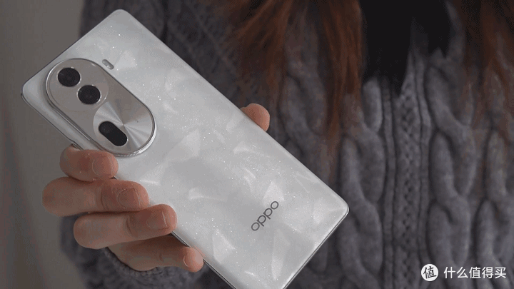OPPO Reno11测评,2000元档位必选,录视频都可以大光圈景深虚化