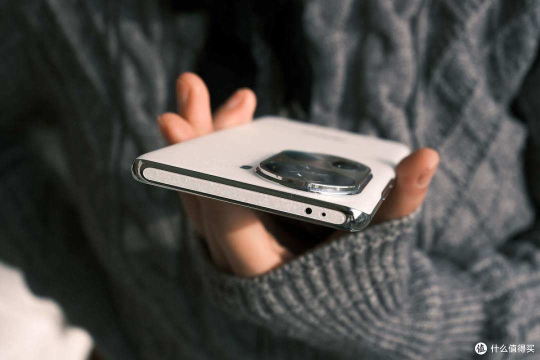 OPPO Reno11测评,2000元档位必选,录视频都可以大光圈景深虚化