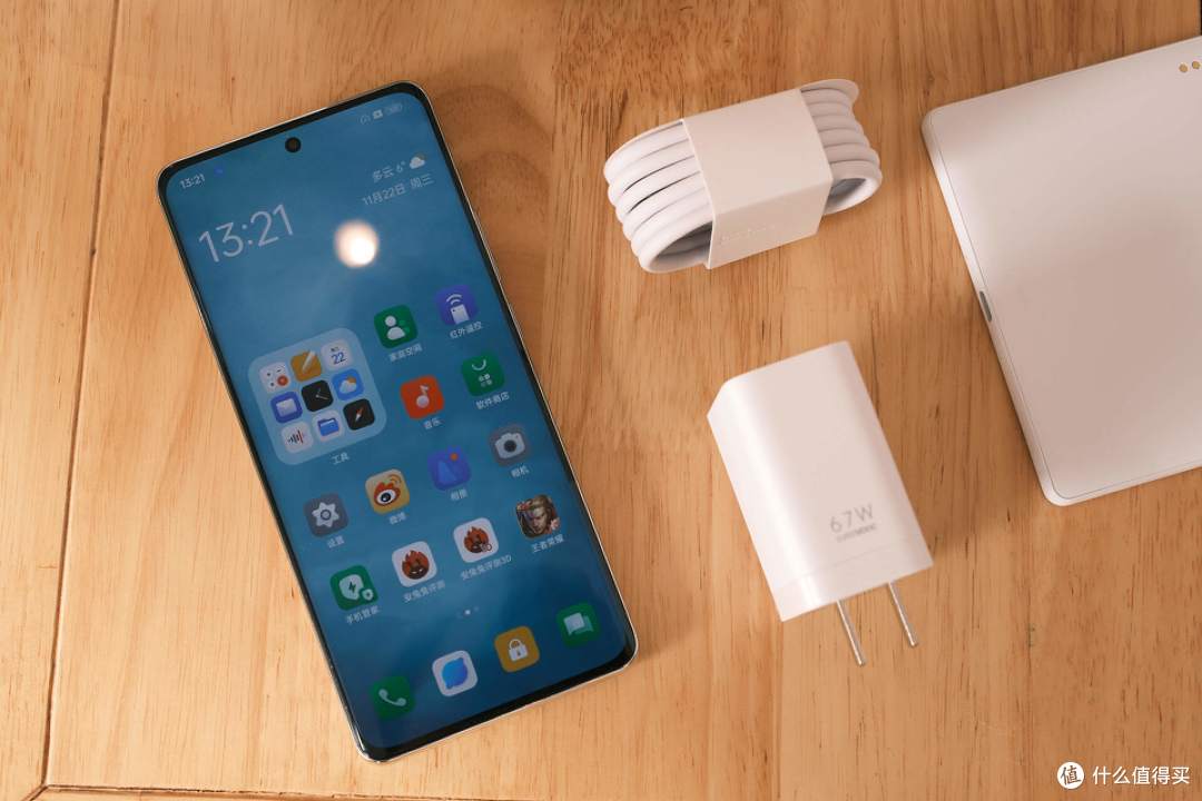 OPPO Reno11测评,2000元档位必选,录视频都可以大光圈景深虚化