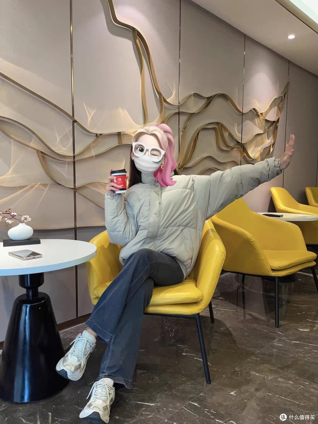 冬季如何选择一款时尚棉服，让你在冬季成为最美的风景线!