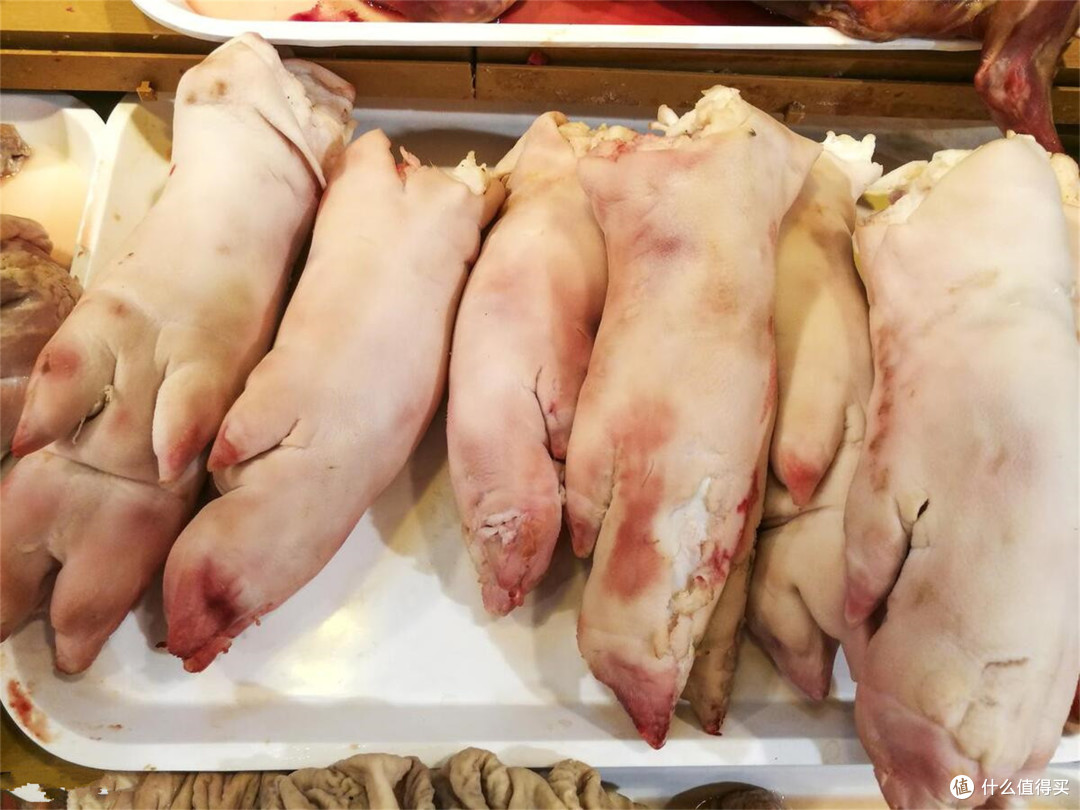 “生鲜灯”逐渐被禁用,5种“开美颜”的食物要少吃,危害真不小