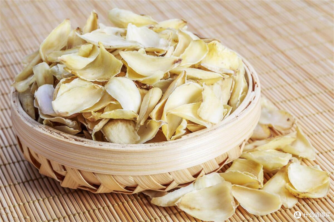 “生鲜灯”逐渐被禁用,5种“开美颜”的食物要少吃,危害真不小