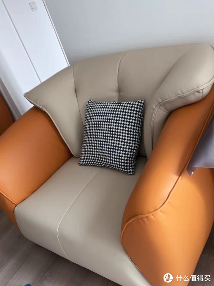 2023新款客厅真皮沙发：意式轻奢与网红奶油风的完美融合