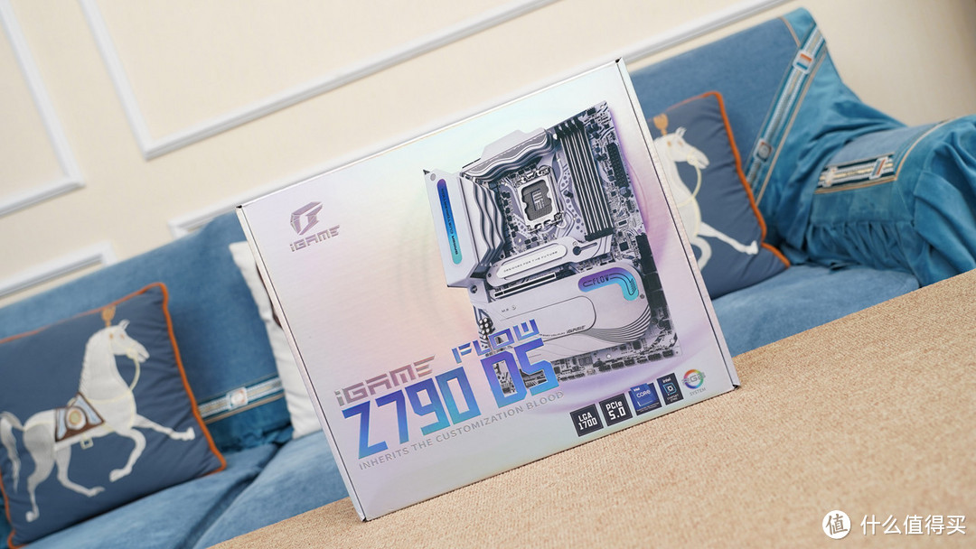 打造白色主机的完美拼图，七彩虹 iGame Z790D5 FLOW主板体验分享