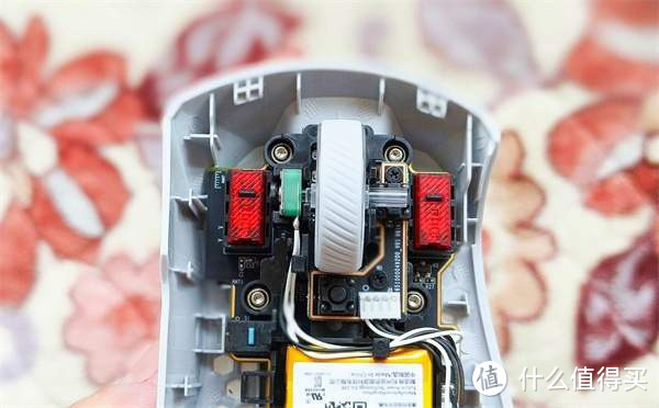 微动热插拔 ROG玩家国度无线鼠标战刃3 AimPoint开箱使用评测