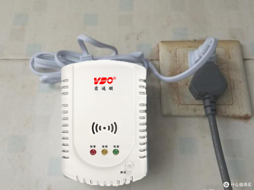 燃气报警器绿灯一直闪烁正常吗