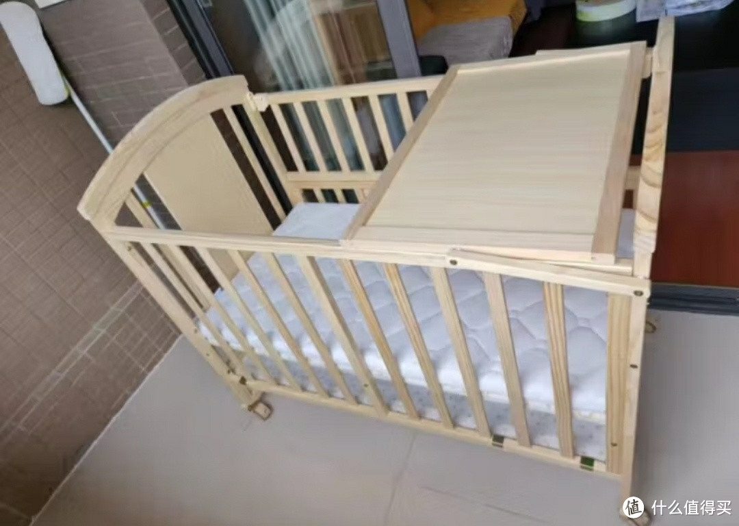 Heekin德国 婴儿床移动拼接宝宝床可折叠