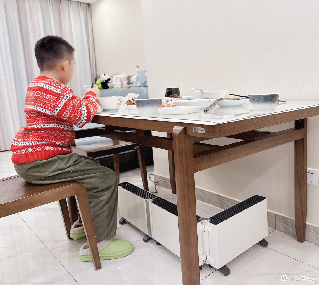 冬日常御寒的取暖器如何选购?我家的石墨烯百变黑科技分享,怕冷星人的暖心福音!