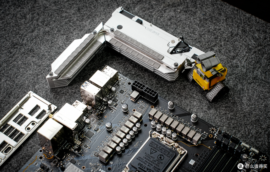 风冷散热器可压i7-14700K?双塔风冷——乔思伯CR-3000实测见真章