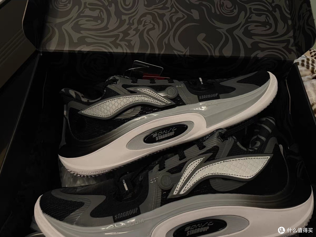 双十一购后晒之sta联名李宁音速打球太酷了