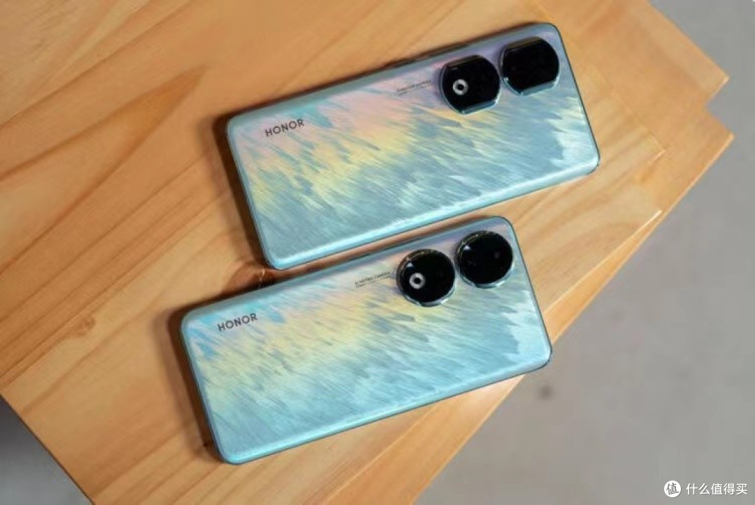 荣耀:2亿像素+2840Hz调光+5000mAh,12GB+256GB版跌至1999元