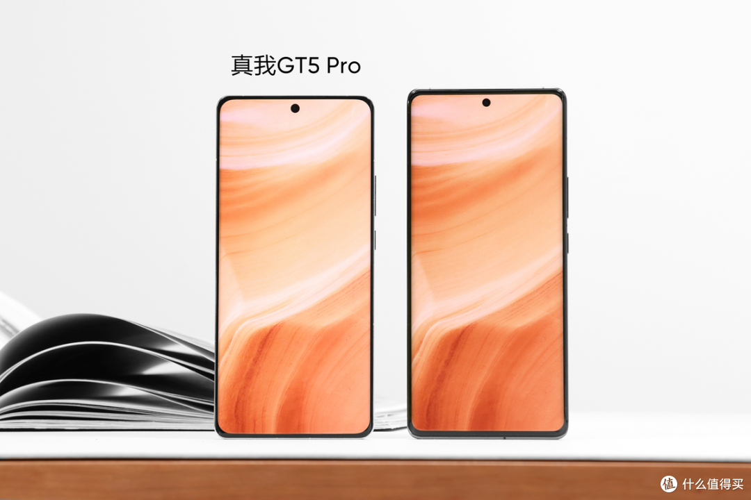 3VC冰山散热系统加持,真我GT5 Pro全方位“一骑绝尘”