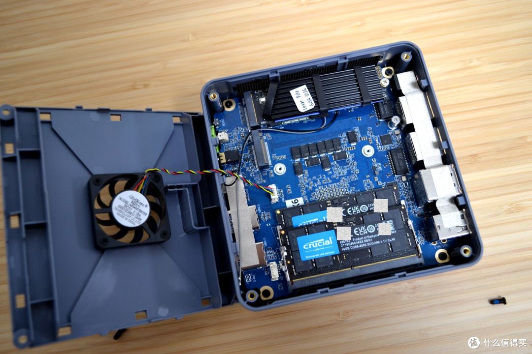 迷你主机卷死了!2000多就能入手7840hs旗舰主机,又是极摩客干的