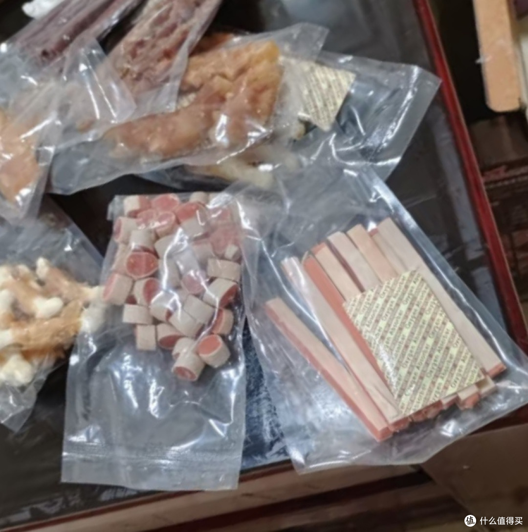 狗狗消费记账本之HELLOJOY 狗狗零食宠物泰迪金毛幼犬成犬训练奖励 营养牛肉粒450g