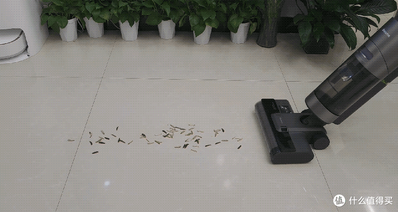 洗地机如何选购?四款热门洗地机实测对比横评,顺造H200、悠飞W31、追觅H12、添可2.0LCD